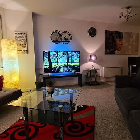 Luxury 2 Bed Apt With Free Wi-Fi & Parking Manchester Extérieur photo