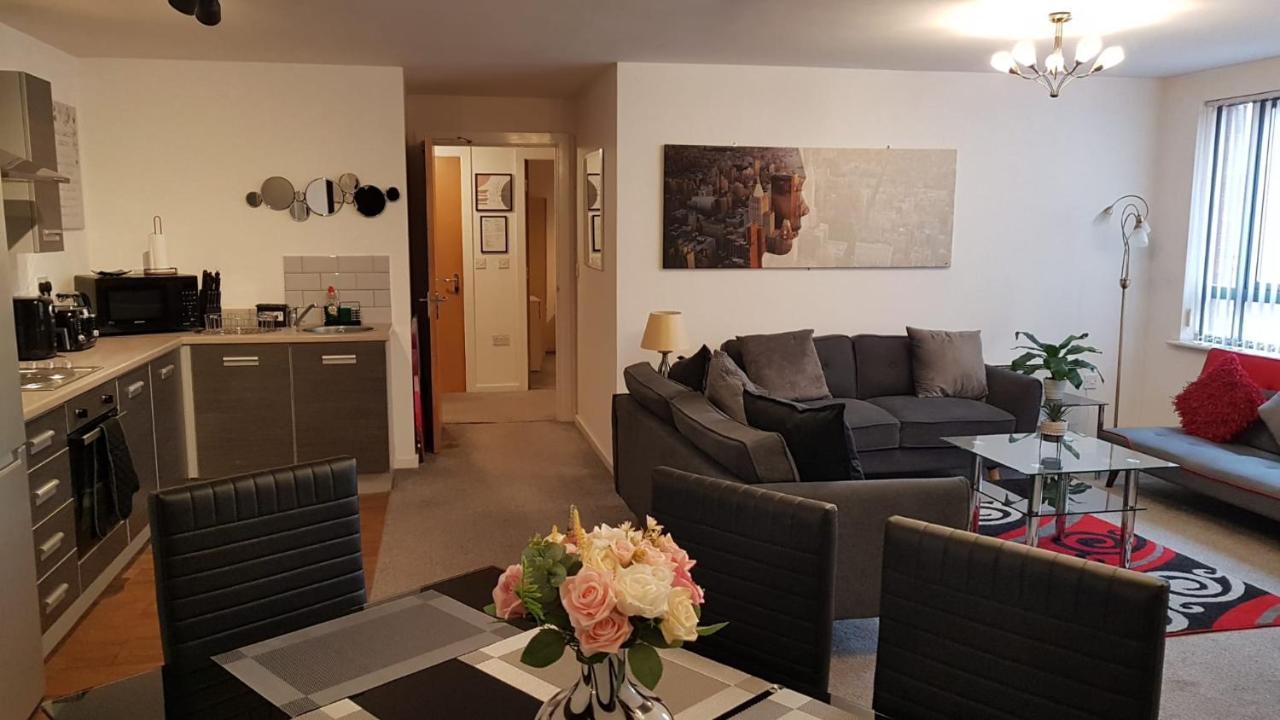 Luxury 2 Bed Apt With Free Wi-Fi & Parking Manchester Extérieur photo