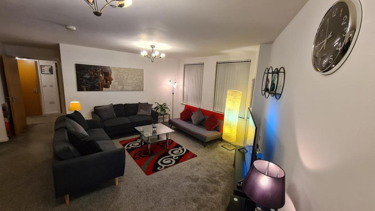 Luxury 2 Bed Apt With Free Wi-Fi & Parking Manchester Extérieur photo