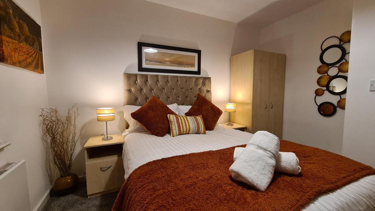 Luxury 2 Bed Apt With Free Wi-Fi & Parking Manchester Extérieur photo